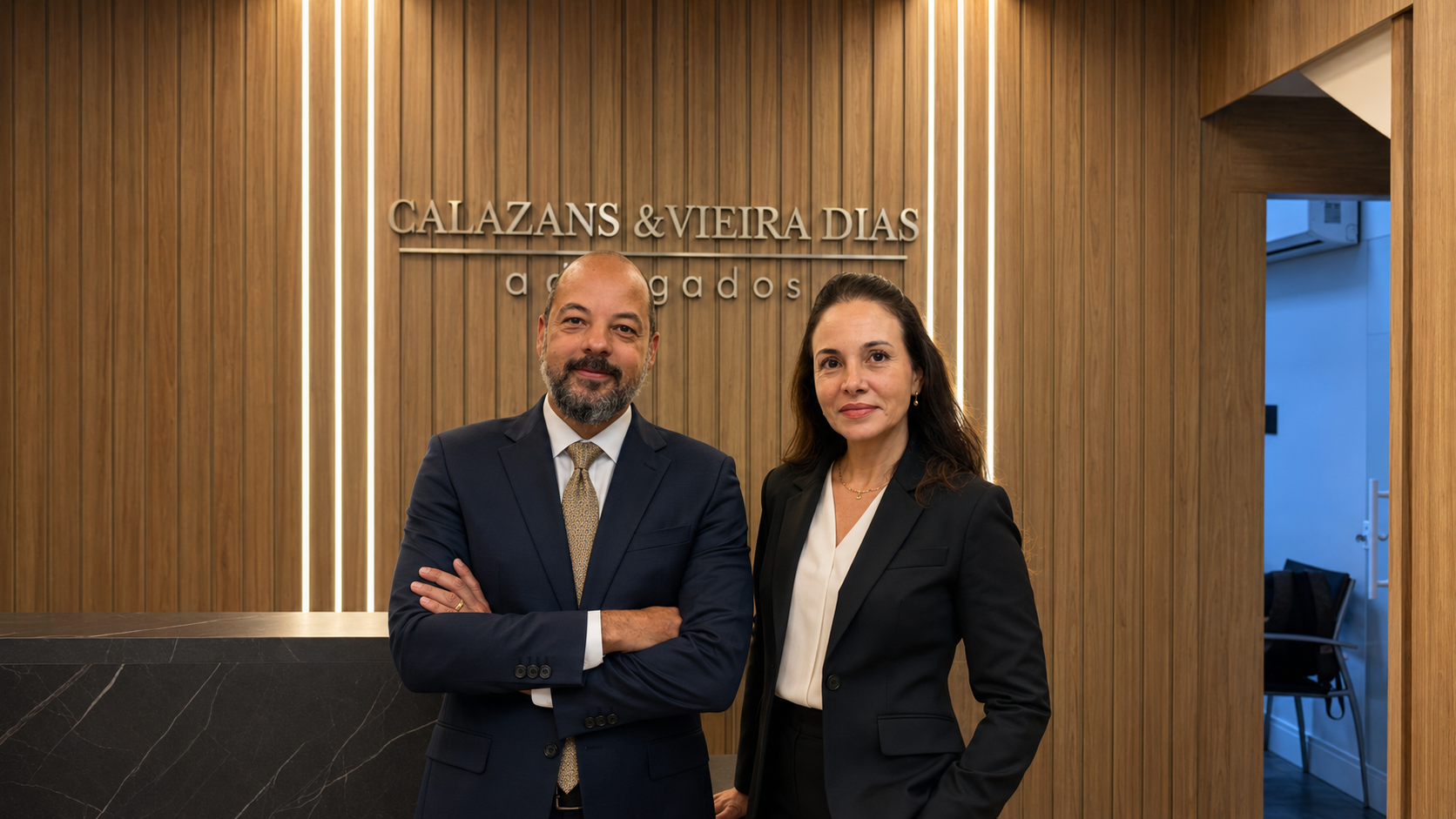 Dr. Jorge Calazans e Dra. Mayra Vieira Dias — CVD Advogados